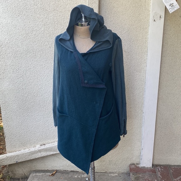 Free People teal wool blended waterfall wrap hoodie zippered front chic jacket - Picture 12 of 16